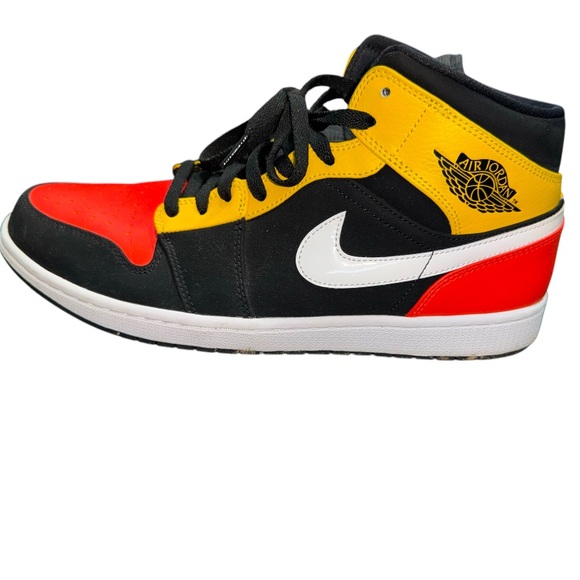 Jordan 1 Mid - Picture 9 of 9
